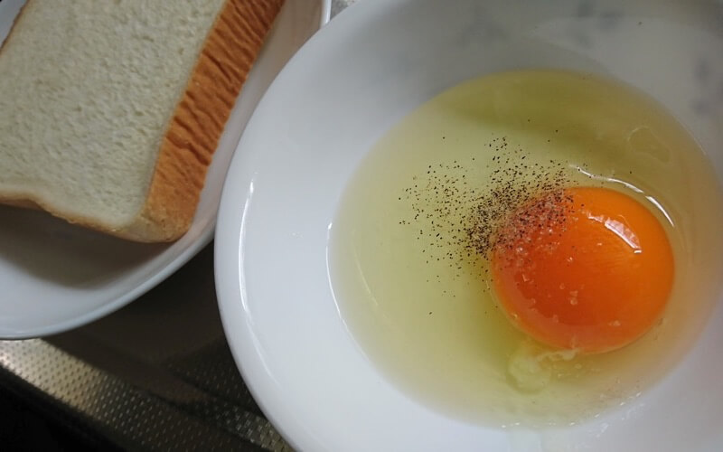 卵と食パン